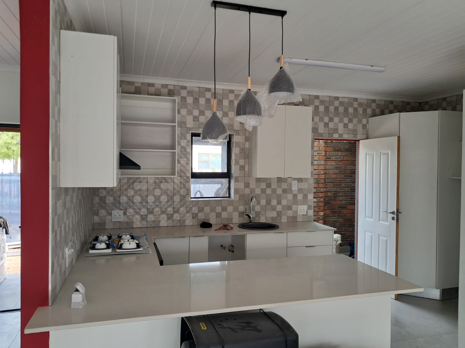 Du Plessis Family Home — photo 31 of 40
